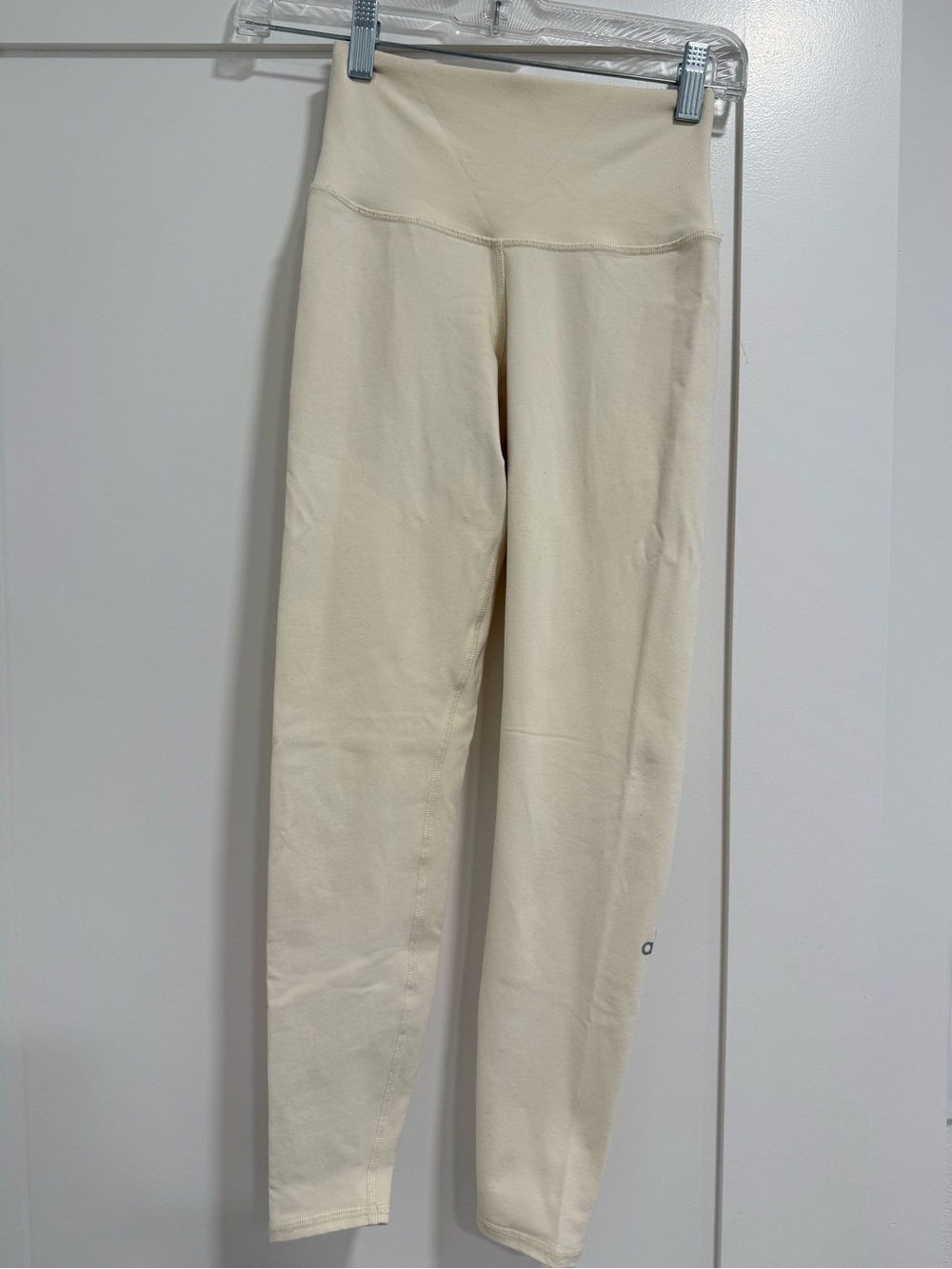 ALO Yoga butter yellow Cream High-Waist Leggings